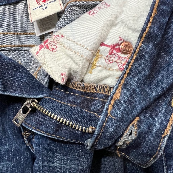 True Religion Bootcut Jeans Dark Wash Distressed Denim USA Made Size 29 Altered - Picture 11 of 13